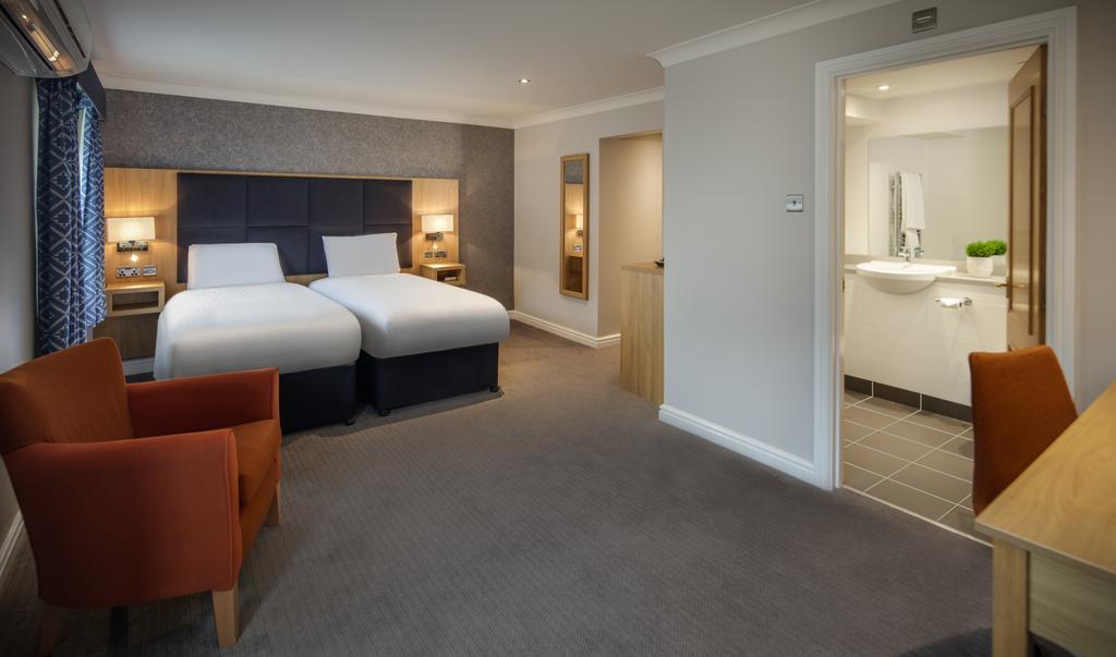 Classic Twin Room